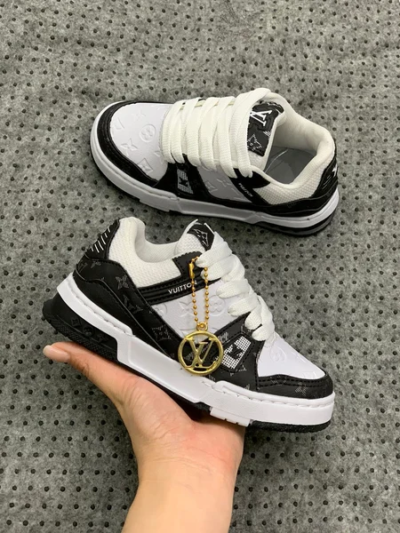Zapatillas Infantiles Blancas y Negras Estilo Premium